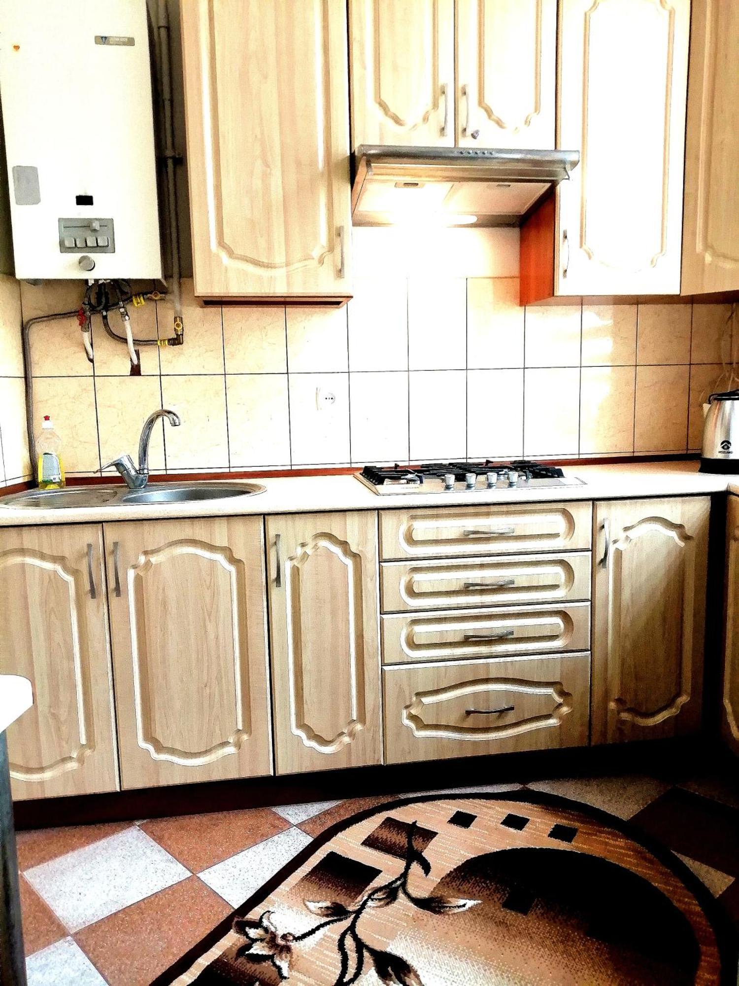 Flat On Sheptytskykh Apartment Lviv Bagian luar foto