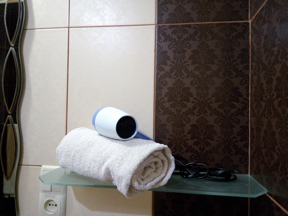 Flat On Sheptytskykh Apartment Lviv Bagian luar foto