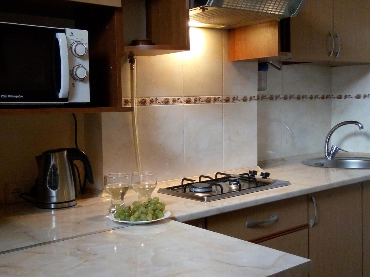 Flat On Sheptytskykh Apartment Lviv Bagian luar foto
