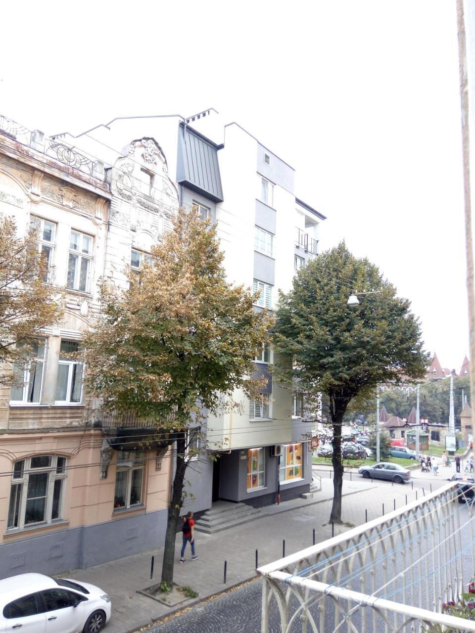 Flat On Sheptytskykh Apartment Lviv Bagian luar foto