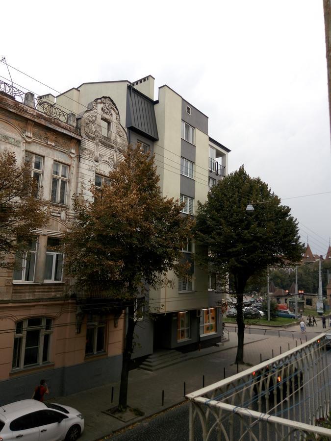 Flat On Sheptytskykh Apartment Lviv Bagian luar foto